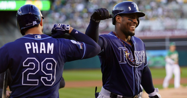 Jugadores de Tampa Bay Rays se rehúsan a portar insignias LGBT en sus  uniformes - Vídeo Dailymotion