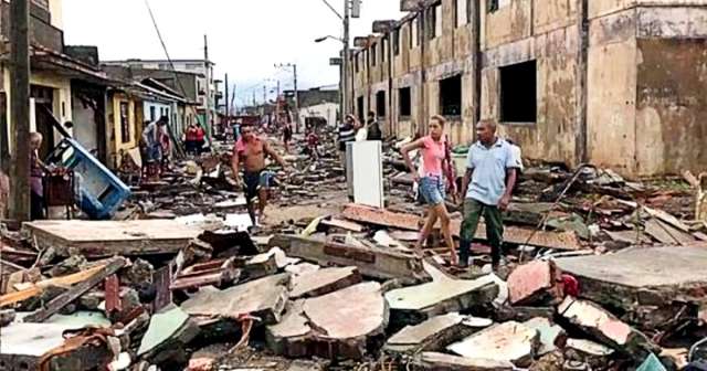 Defensa Civil recuerda huracanes que azotaron Cuba en octubre: "¡Atentos!"