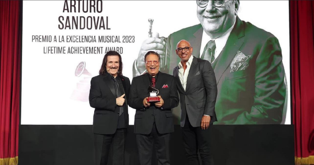 Arturo Sandoval galardonado con el Latin Grammy 2023 a la Excelencia Musical