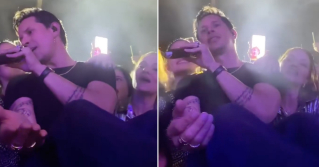 Fan intenta besar en la mejilla a Leoni Torres en pleno concierto y así reaccionó él