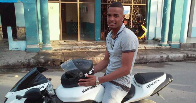 Pueblo de Sancti Spíritus sale a las calles a dar último adiós a joven cubano fallecido