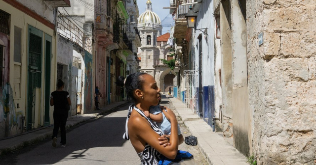 Gobierno cubano amplía tres meses la prestación social por maternidad