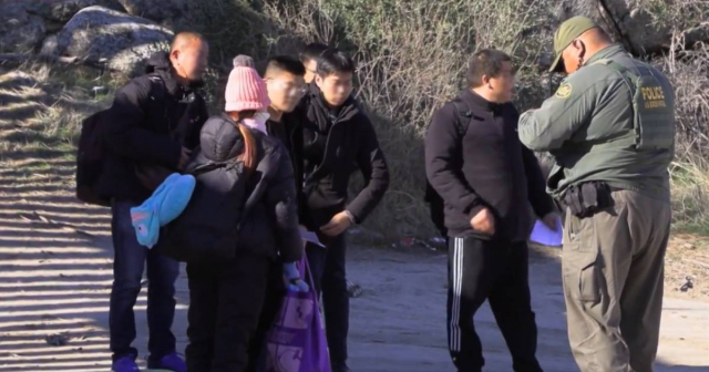 Aumentan los cruces ilegales de migrantes chinos por frontera sur de Estados Unidos