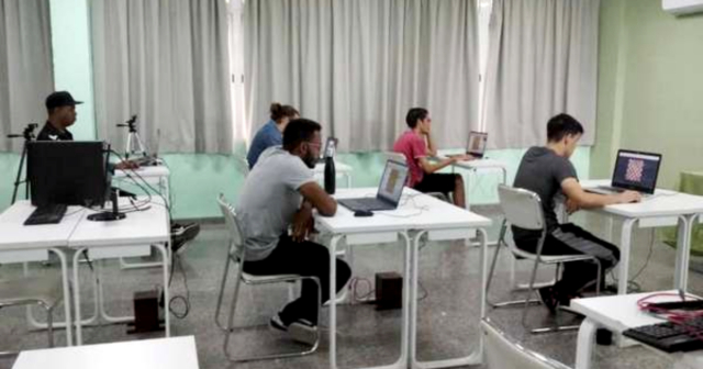 Apagón afecta a ajedrecistas cubanos en Copa Universitaria
