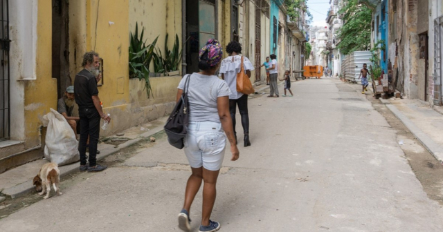 Mensaje viral de una madre cubana: "No sigas pidiéndome que resista"