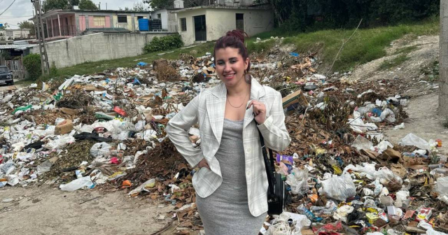 Influencer cubana se toma fotos frente a un basurero: "El lugar más aesthetic de mi barrio"