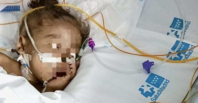 Continúa recuperación de la niña Amanda en España: "Está despierta y guerreando"
