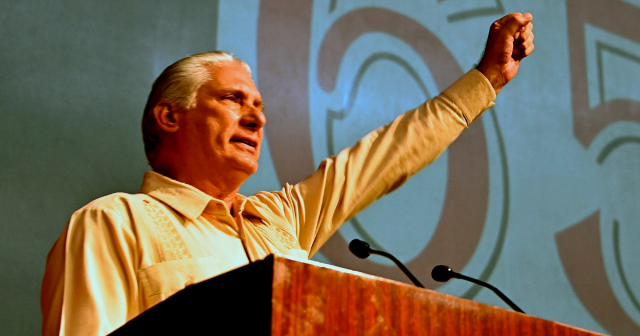 Díaz-Canel asegura que la Revolución será eterna porque el pueblo lo quiere