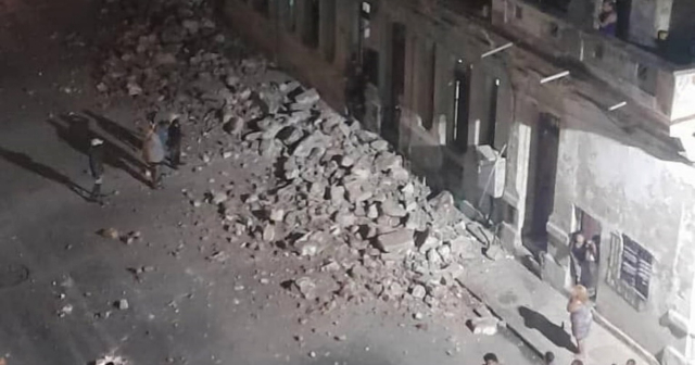 Reportan derrumbe de varios balcones en Centro Habana