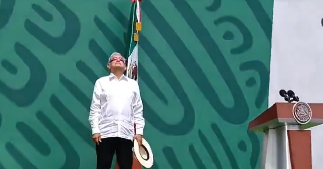 En México, hasta el presidente López Obrador observó el eclipse solar