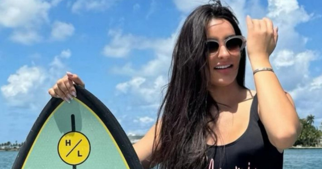 ¡Sirena cubana! Mily Alemán se adelanta al verano y luce cuerpazo en bañador y bikinis