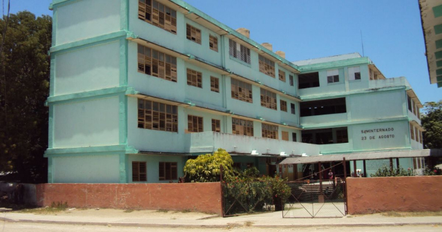 Niños pequeños bailando "Marca Mandarina" en escuela de La Habana desatan polémica en redes sociales