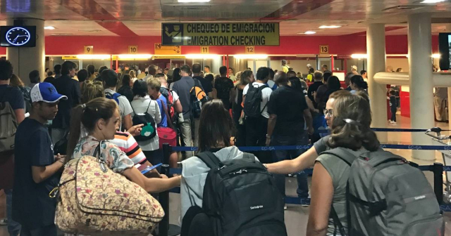 Parlamento aprueba la nueva Ley de Migración en Cuba