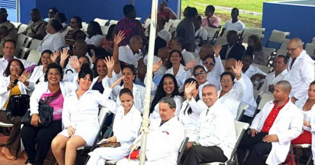 Critican a médicos cubanos en San Vicente y las Granadinas por no hablar inglés