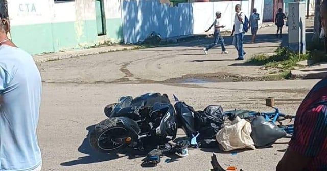 Dos lesionados tras choque entre motorista y ciclista en La Habana