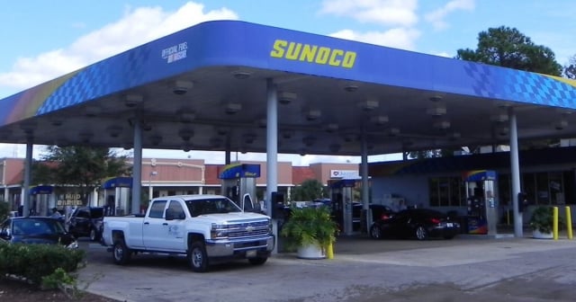 Caen los precios de la gasolina en Florida