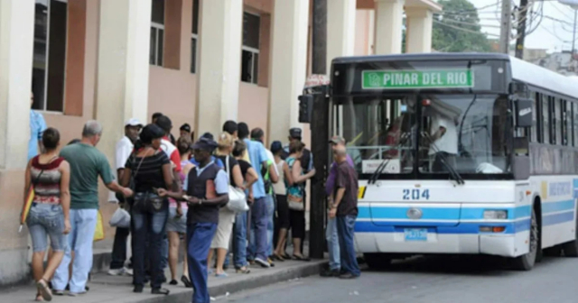 Se restablece el transporte público en Pinar del Río