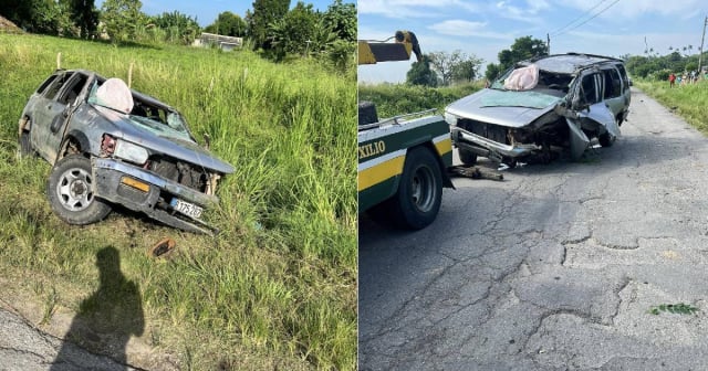 Dos lesionados graves tras choque de auto estatal con tractor en San Juan y Martínez