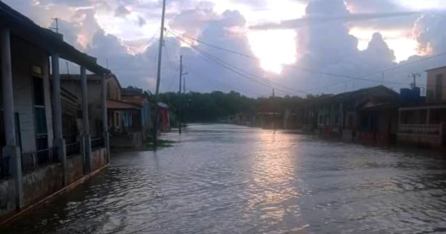 Huracán Milton provoca inundaciones en la costa sur Mayabeque