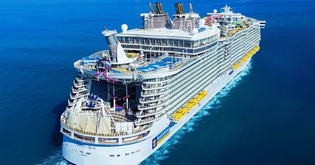 Royal Caribbean desvía cruceros en el Caribe ante amenaza del huracán Rafael