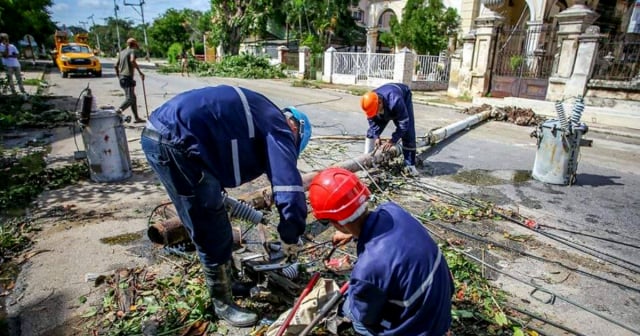 Unión Eléctrica anuncia recuperación de casi la mitad del sistema en La Habana