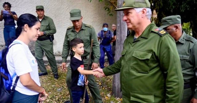 Enésima batalla de Díaz-Canel contra la basura en La Habana: "Si logramos implicar a los centros de trabajo, ganamos"