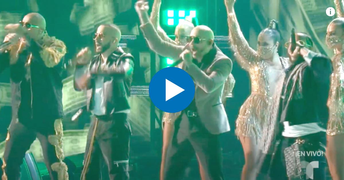Pitbull, Wisin & Yandel y El Alfa en los Latin Billboard © YouTube / Telemundo Entretenimiento