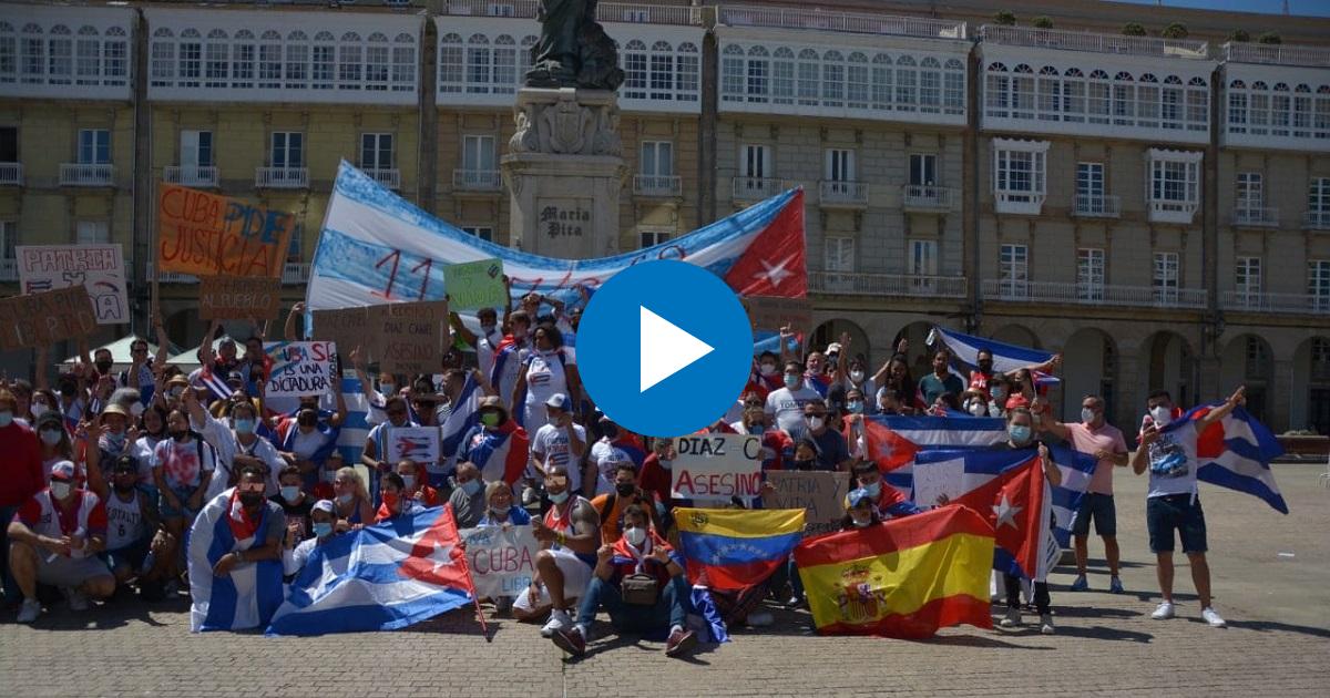 Manifestantes en La Coruña, Galicia © Facebook / Cubanos en Galicia Patria y Vida