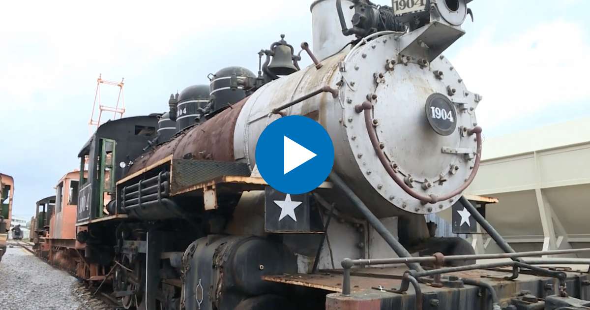 Locomotora en Museo del Ferrocarril de Cuba © Xinhua