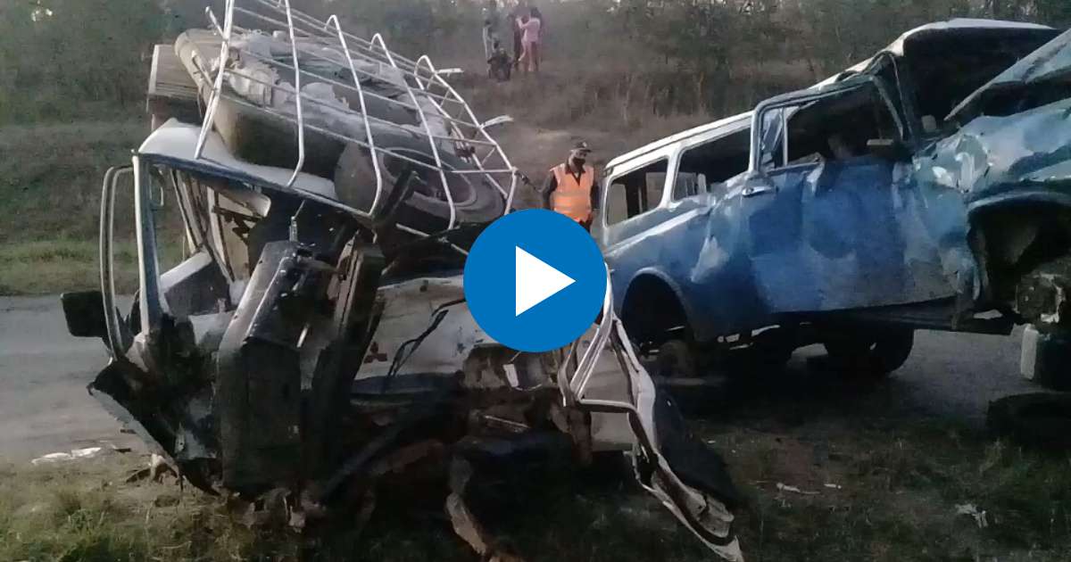 Estado en que quedaron los vehículos que chocaron este sábado en Pinar del Río © Facebook/TelePinar