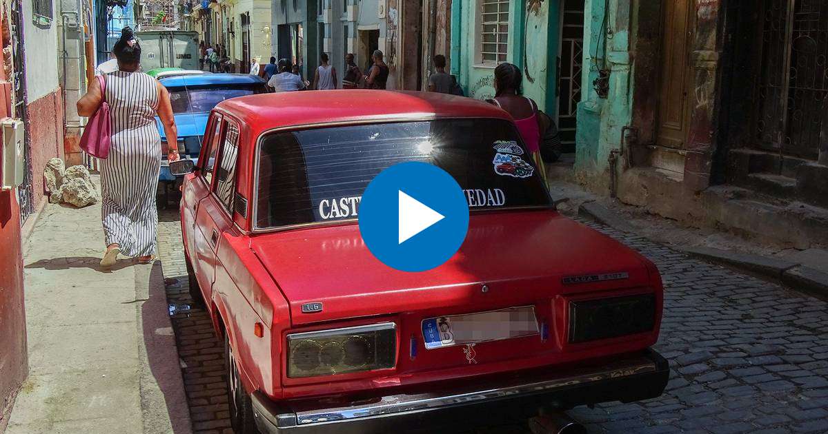 Lada en La Habana © CiberCuba