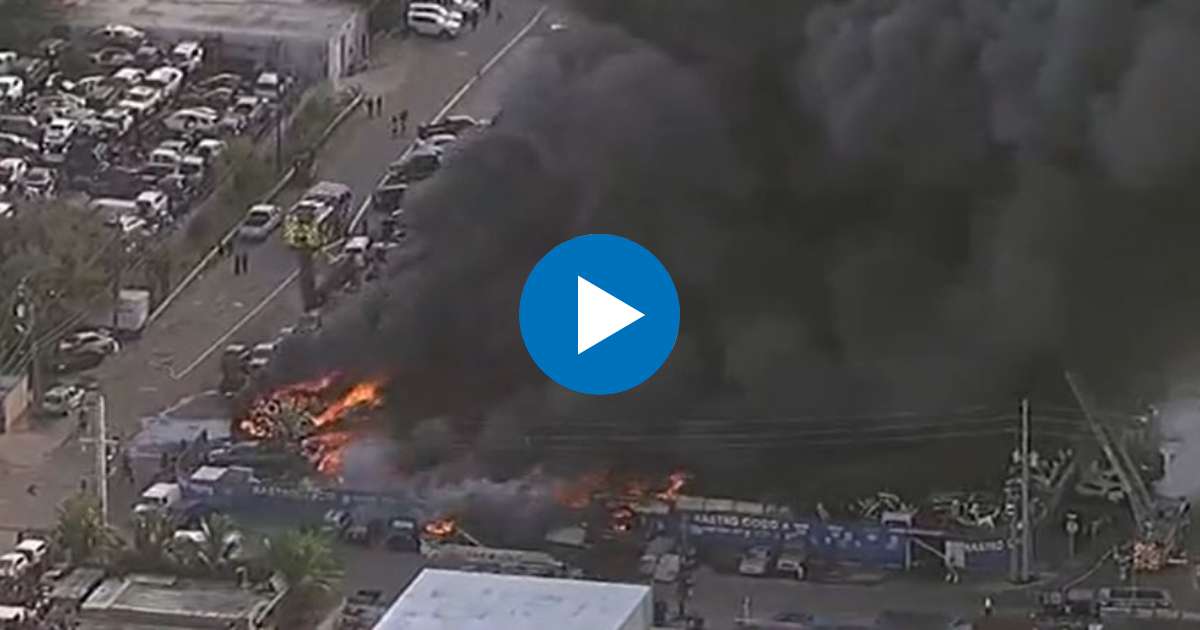 Incendio en Hialeah © Captura de pantalla / WFLA Channel 8