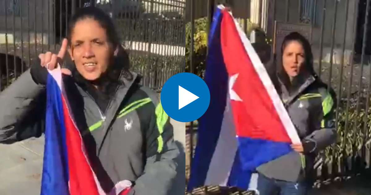 Opositora Keilylli de la Mora protesta frente a embajada de Cuba en Washington © Captura Facebook/José Godoy