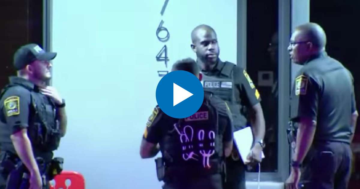 Policía afuera de restaurante de Miami Gardens © Captura de video / NBC Miami
