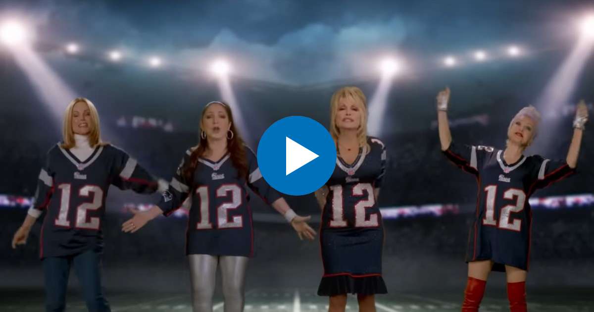 De izquierda a derecha Belinda Carlisle, Gloria Estefan, Dolly Parton y Cyndi Lauper © Captura de video de YouTube / Paramount Pictures