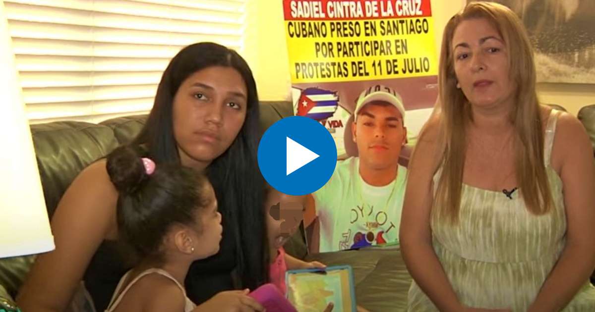 Familiares del joven cubano residente en Hialeah que está preso en La Habana © YouTube/Screenshot-America Tevé