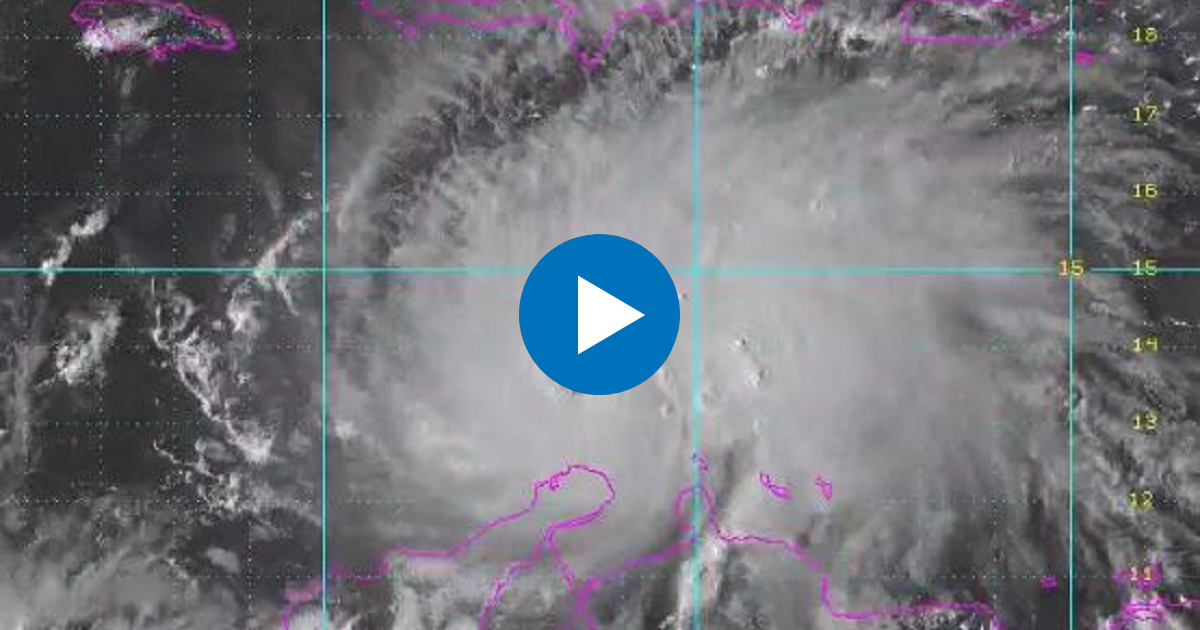 Matthew ya es un huracán Categoría 4 © NOAA/ Screencapture