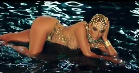 Jennifer Lopez celebra los 100 millones de reproducciones de 'El Anillo'