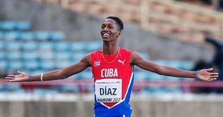 Triplista Jordan Díaz establece nuevo récord olímpico juvenil