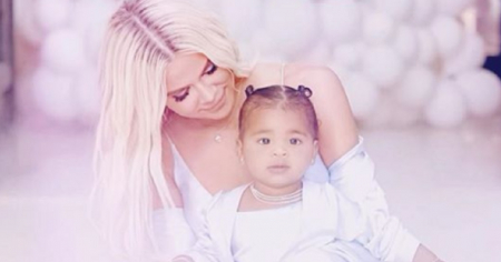 Khloé Kardashian muestra orgullosa los primeros pasos de su hija True Thompson