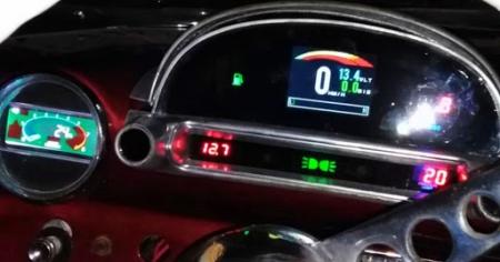 Negocio privado en Cuba vende tacómetros para carros con tecnología de última generación 