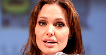 Angelina Jolie debuta en Instagram con post sobre Afganistán