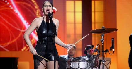 Espectacular imitación en España de Emily Estefan en "Tu cara me suena" 