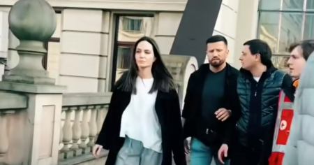 Visita de Angelina Jolie en Ucrania, interrumpida por sirenas antiaéreas