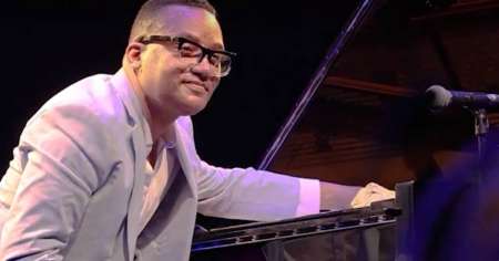 Pianista cubano Gonzalo Rubalcaba está de cumpleaños