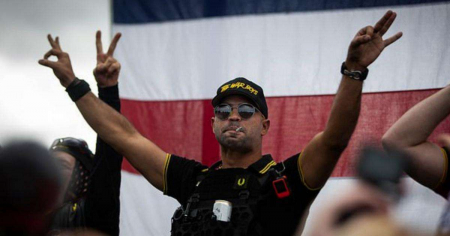 Exlíder cubanoamericano de Proud Boys Enrique Tarrío sentenciado a 22 años de prisión por conspiración sediciosa