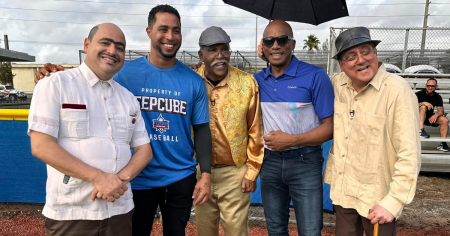 Humoristas cubanos muestran su apoyo al Dream Team en Miami 