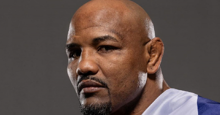 Yoel Romero triunfa en cartelera celebrada en Arabia Saudita