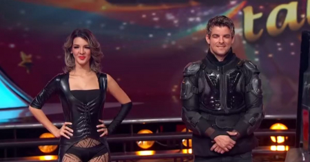 Cubano y su esposa embarazada sorprenden con truco de magia en show de talentos en EE.UU.