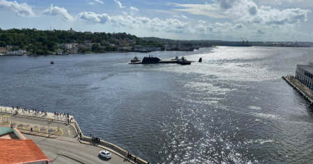 Submarino ruso de propulsión nuclear abandona Bahía de La Habana